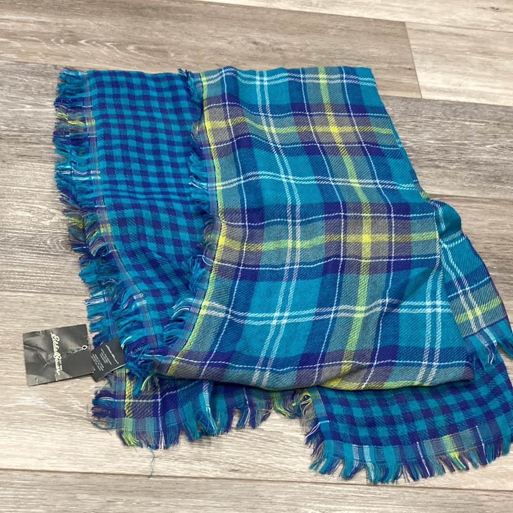 Eddie Bauer Reversible Blue Green Plaid and Checkered Reversible Scarf